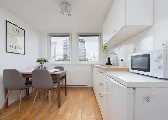 Chmielna By Solarento Apartman