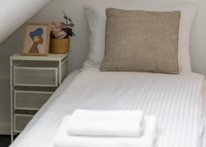 Apartman Chmielna By Solarento Varsó